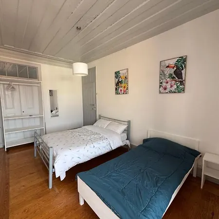 Quarto em Acomodações Particulares Cozy In The Center *