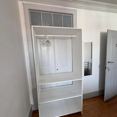 Quarto em Acomodações Particulares Cozy In The Center *